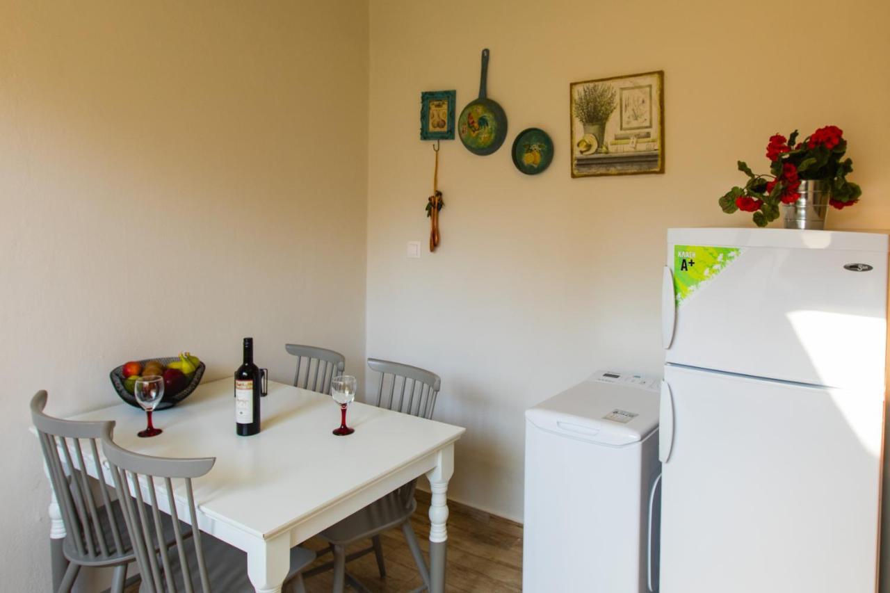 Asikiko Suites Rethymno  Bagian luar foto
