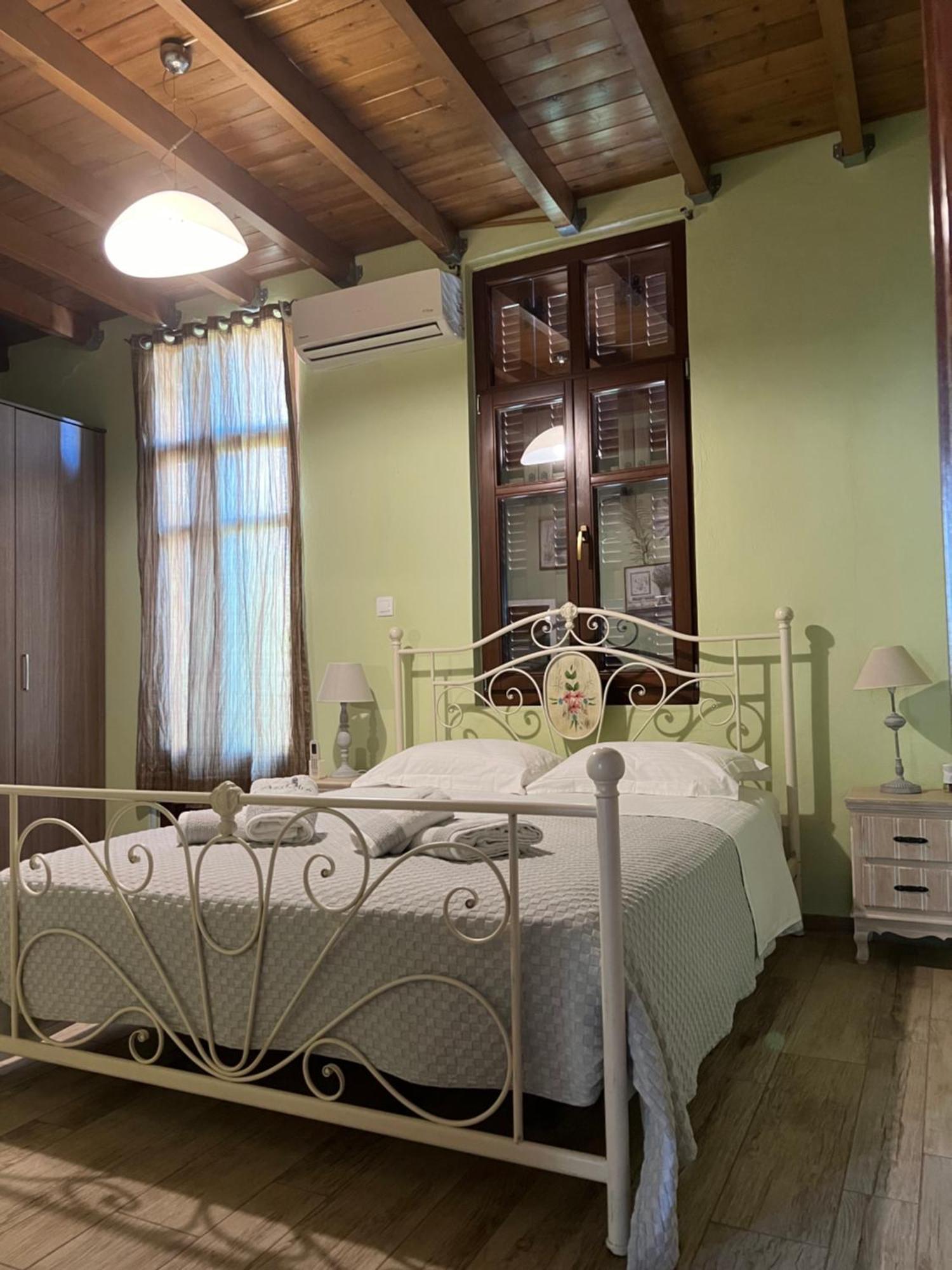 Asikiko Suites Rethymno  Bagian luar foto